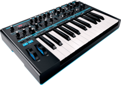 Synthtiseurs Novation BASS-STATION-II