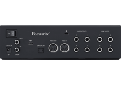 Interface Focusrite CLARETT-4PRE+