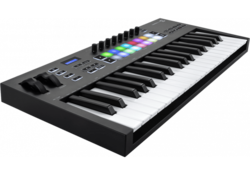 Claviers matres Novation LAUNCHKEY-37-MK3