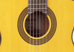 Guitare classique TAKAMINE Electro-Acoustique GC3CENAT